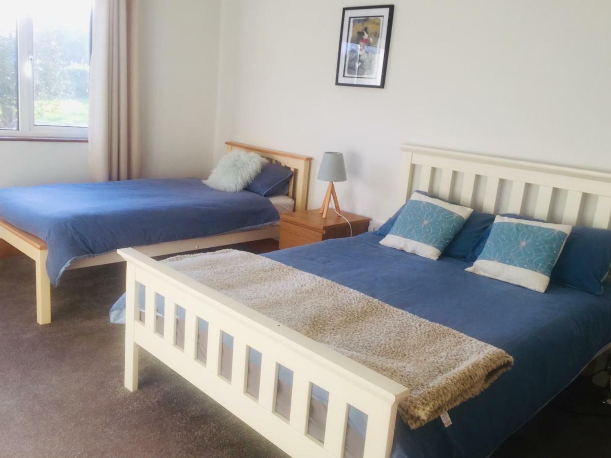 Cosy Apartment Milltown Malbay Bagian luar foto