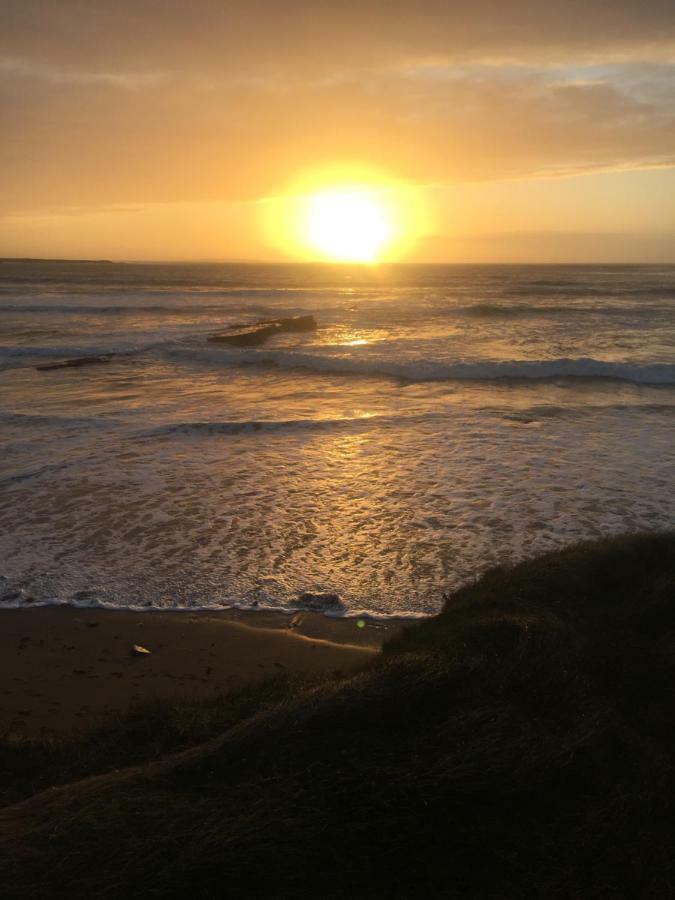 Cosy Apartment Milltown Malbay Bagian luar foto